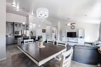 833 W 4100 S, Saint George, UT 84790 - Photo 11