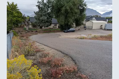 1341 E Creek Rd, Cottonwood Heights, UT 84093 - Photo 5