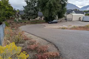 1341 E Crk Rd, Cottonwood Heights, UT 84093 - Photo 5