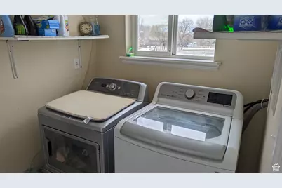 1341 E Creek Rd, Cottonwood Heights, UT 84093 - Photo 21
