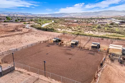 3770 Sugar Leo Rd, Bloomington, UT 84790 - Photo 21