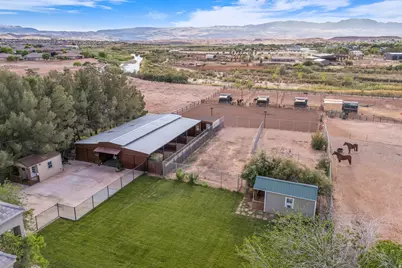 3770 Sugar Leo Rd, Bloomington, UT 84790 - Photo 5