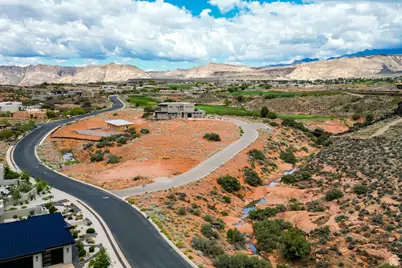 4587 N Iron Dr, Saint George, UT 84770 - Photo 7