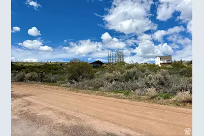 427 W Bluegrass Way #16, Garden City, UT 84028 - Photo 3