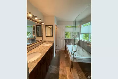 6721 S Costa Cv E, Cottonwood Heights, UT 84121 - Photo 33