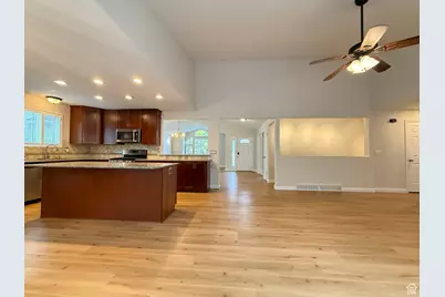 6721 S Costa Cv E, Cottonwood Heights, UT 84121 - Photo 21