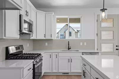 2415 N Ribe Ln, Lehi, UT 84043 - Photo 9