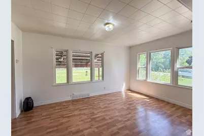 195 S 100 W, Richmond, UT 84333 - Photo 5