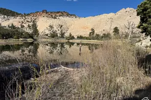 897 E Cocks Comb Dr, Teasdale, UT 84773 - Photo 37