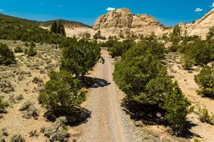 897 E Cocks Comb Dr, Teasdale, UT 84773 - Photo 65