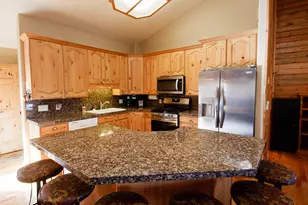 897 E Cocks Comb Dr, Teasdale, UT 84773 - Photo 23