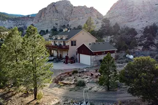 897 E Cocks Comb Dr, Teasdale, UT 84773 - Photo 3