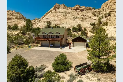 897 E Cocks Comb Dr, Teasdale, UT 84773 - Photo 49
