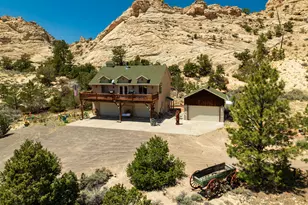897 E Cocks Comb Dr, Teasdale, UT 84773 - Photo 49