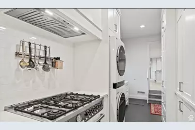 1043 W 13200 S, Riverton, UT 84065 - Photo 9