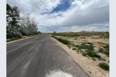 375 S 100 E, Huntington, UT 84528 - Photo 7