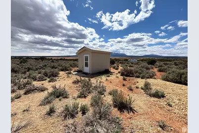 123 E Hickman Flats Rd, Monticello, UT 84535 - Photo 1