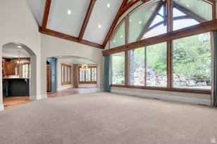 81 E Lone Hollow Dr S, Sandy, UT 84092 - Photo 21