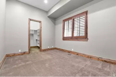 81 E Lone Hollow Dr S, Sandy, UT 84092 - Photo 53