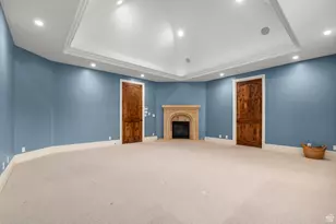 81 E Lone Hollow Dr S, Sandy, UT 84092 - Photo 29