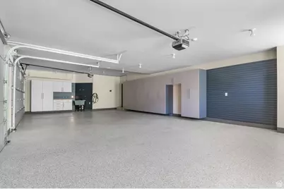 81 E Lone Hollow Dr S, Sandy, UT 84092 - Photo 85