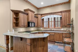 81 E Lone Hollow Dr S, Sandy, UT 84092 - Photo 57