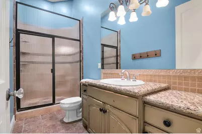 81 E Lone Hollow Dr S, Sandy, UT 84092 - Photo 43