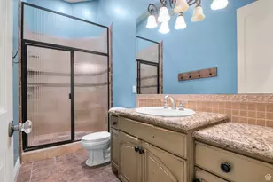 81 E Lone Hollow Dr S, Sandy, UT 84092 - Photo 43