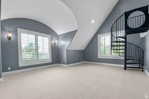 81 E Lone Hollow Dr S, Sandy, UT 84092 - Photo 41