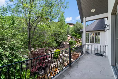 81 E Lone Hollow Dr S, Sandy, UT 84092 - Photo 65