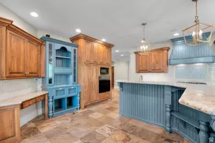 81 E Lone Hollow Dr S, Sandy, UT 84092 - Photo 13