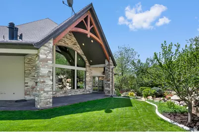 81 E Lone Hollow Dr S, Sandy, UT 84092 - Photo 75