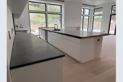 422 N Castor Ln, Salt Lake City, UT 84103 - Photo 11