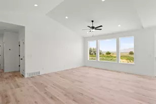 1427 N 290 E, Salem, UT 84653 - Photo 13