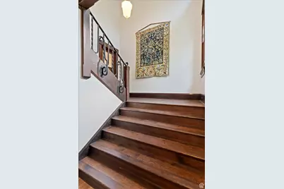 35 S Haxton Pl, Salt Lake City, UT 84102 - Photo 9