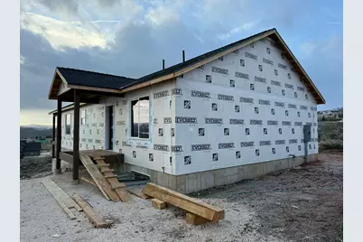 402 W Bluebell Dr, Garden City, UT 84028 - Photo 7