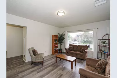 466 N 200 E, Provo, UT 84606 - Photo 13