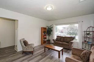 466 N 200 E, Provo, UT 84606 - Photo 13