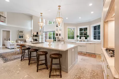 2062 E Walker Ln, Holladay, UT 84117 - Photo 17