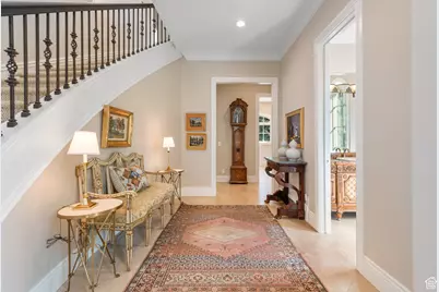 2062 E Walker Ln, Holladay, UT 84117 - Photo 13