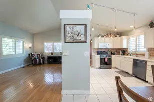 4707 W Granada Hills Ct, West Jordan, UT 84088 - Photo 7