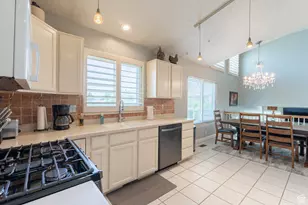 4707 W Granada Hills Ct, West Jordan, UT 84088 - Photo 5