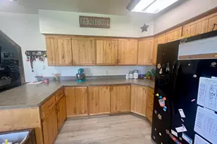 465 E Kings Ln, Green River, UT 84525 - Photo 9