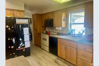 465 E Kings Ln, Green River, UT 84525 - Photo 15