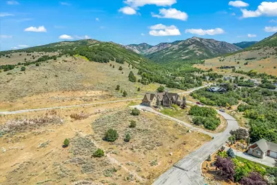 4349 N Snowflake Cir #19, Eden, UT 84310 - Photo 9