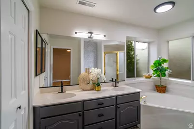 39 N Valley Dr N #58, Saint George, UT 84770 - Photo 17