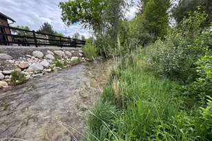 248 N Deerfield Dr, Alpine, UT 84004 - Photo 1