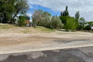 125 E Mill Rd, Ferron, UT 84523 - Photo 25