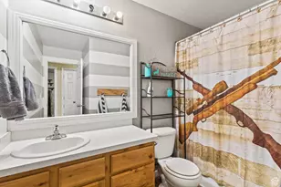 78 N Peach St E, Santaquin, UT 84655 - Photo 17