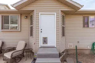 78 N Peach St E, Santaquin, UT 84655 - Photo 25